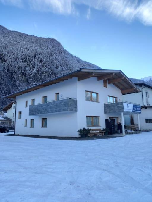 Grosszuegiges Georg Mayrhofen Barrierefrei Hollenzen